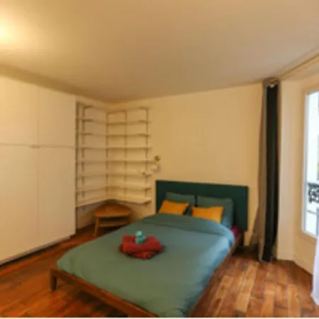 Apt for 2 near Bassin de la Villette
