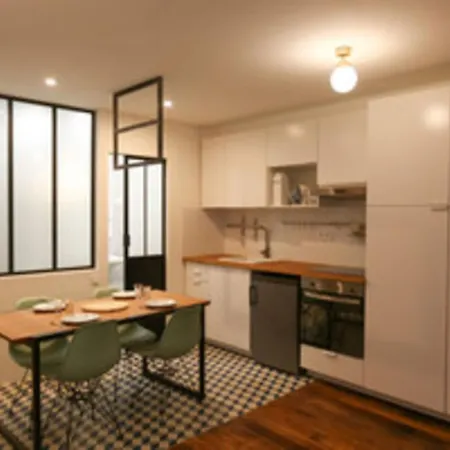 Apt for 2 near Bassin de la Villette Appartement