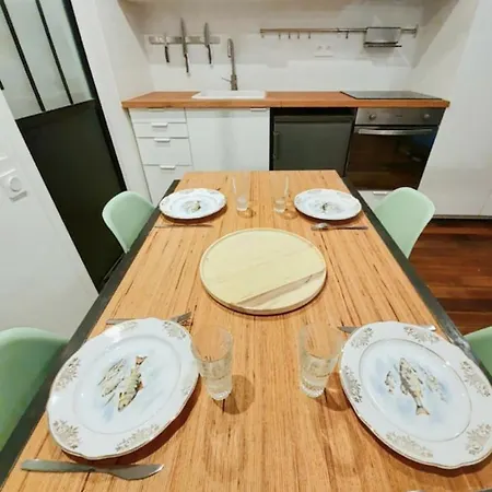 Apt for 2 near Bassin de la Villette Appartement
